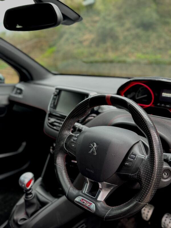 LOW ODDS Peugeot 208 GTI with only 899 Tickets 17/02/25