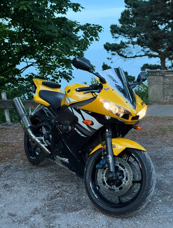 Yamaha yzf-r6 09/06/25